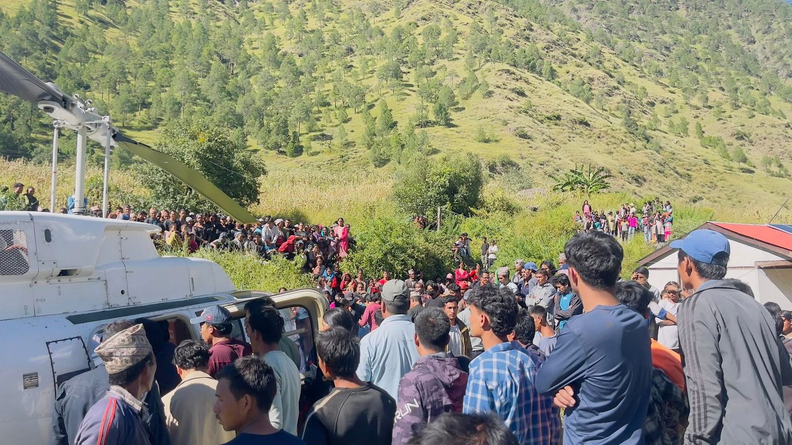हुम्लाको चंखेलीमा जिप दुर्घटना, तीन जनाको घटनास्थमै मृत्यु, घाइतेलाई थप उपचारका लागि हेलिकोप्टरमार्फत सुर्खेत लगियो