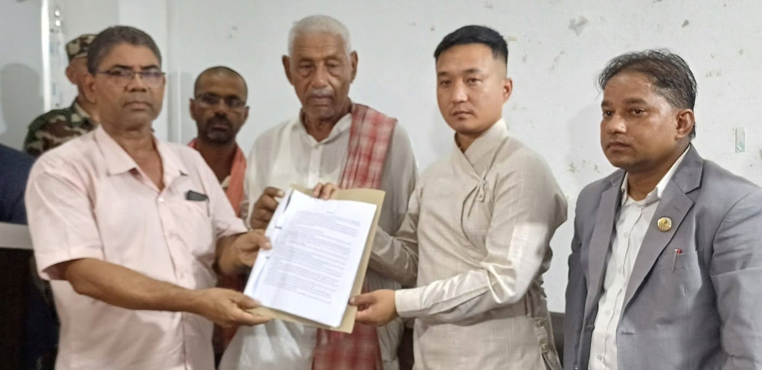 देवानगन्ज घटनामा मृत्यु भएका परिवार र गृहमन्त्री बीच सहमतीः मृतकलाई सहिद घोषण गर्ने, परिवारलाई १० लाख राहत दिने 