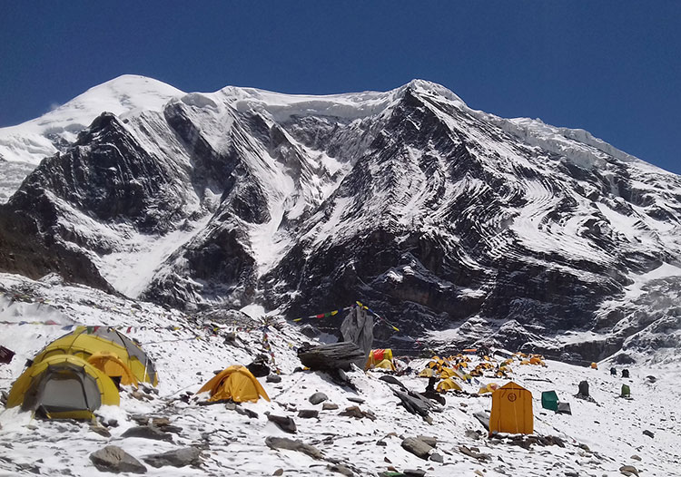 पाँच आरोहीको शव एक सातादेखि धौलागिरि हिमालमै