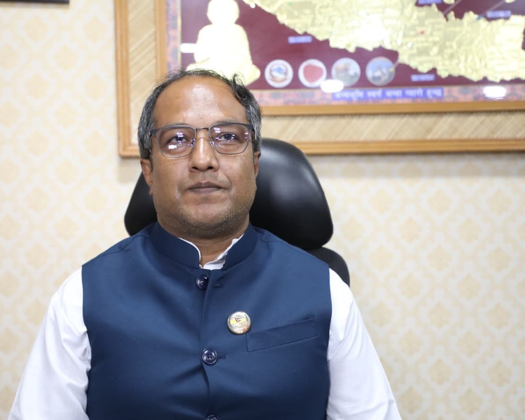 उद्योगमन्त्री साह नियुत्तः मन्त्रालयमा पदभार ग्रहण