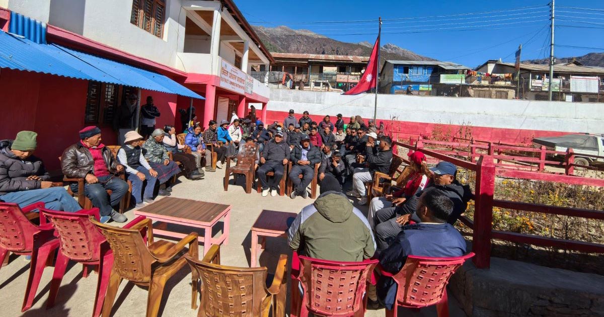 सरकार समक्ष विकास माग्न शहर छिरेका लिमीवासी आप्mना माग पुरा हुनेमा आशातित