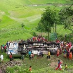 दैलेखमा बस दुर्घटना, १ को मृत्यु ७ घाइते