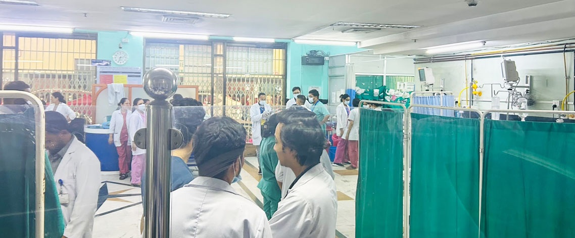 रसुवा बाढीः १४ जना घाइतेलाई शिक्षण अस्पताल ल्याइयो