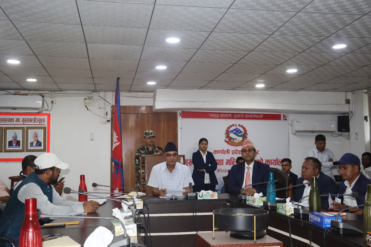 विपतबाट तंग्रिन कर्णालीवासीलाई प्रदेश सरकारको रक्षाकवजः साढे ११ अर्व को घर बीमा