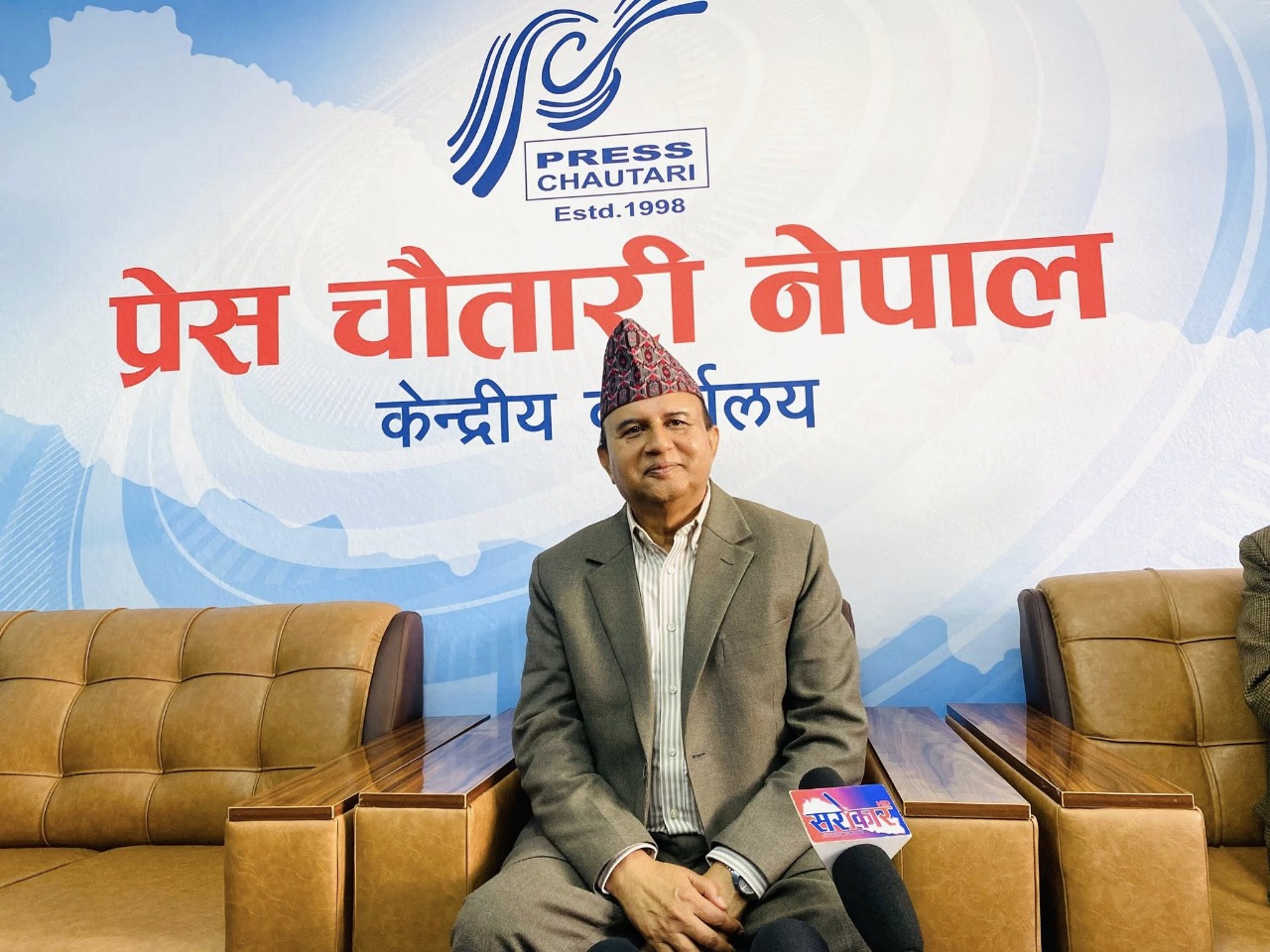 यागदान गरेका नेतालाई पार्टीमा फर्किन अनुमती चाहिदैन् ; महासचिव पोखरेल