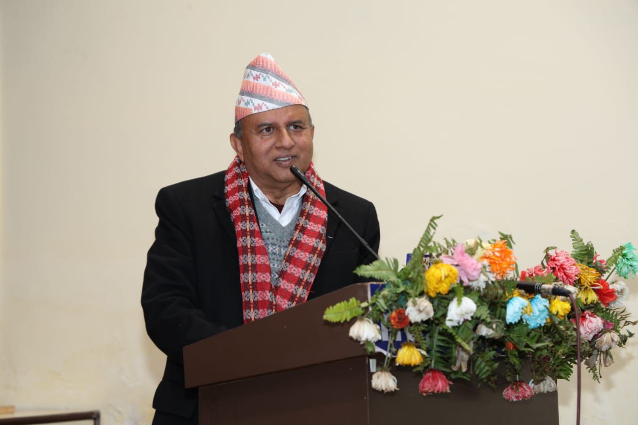 ‘ढोका खोले सबैभन्दा पहिला माधव नेपाल आफै एमालेमा छिर्छन’ ;  महासचिव पोखरेल 