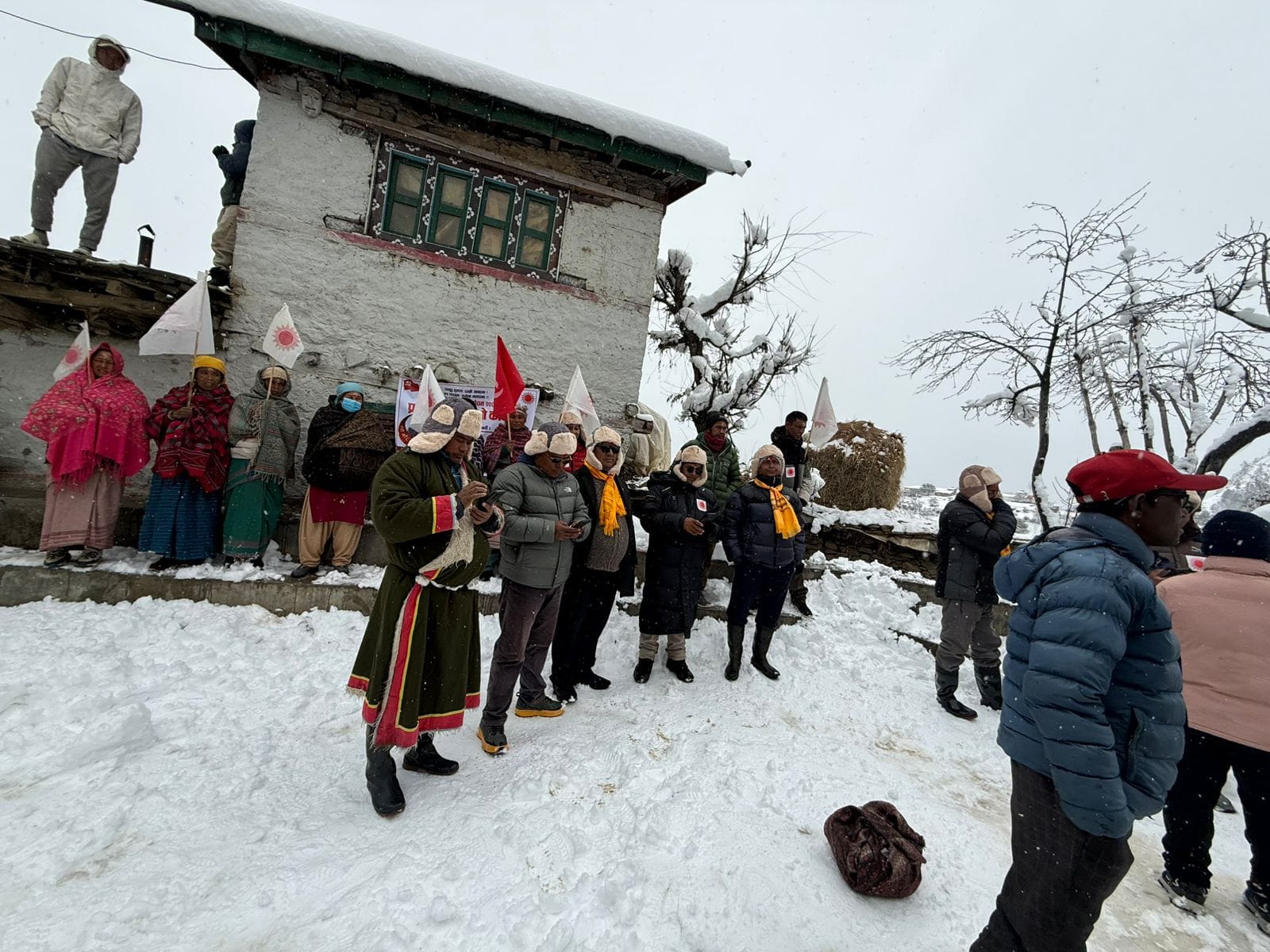    हिमपातमै एमाले हुम्लाको चुनावी प्रचार अभियान शुरु