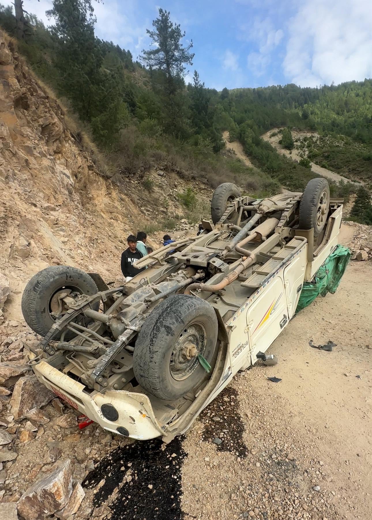 हुम्लामा वोलेरो जीप दुर्घटना हुँदा चार जना घाईते
