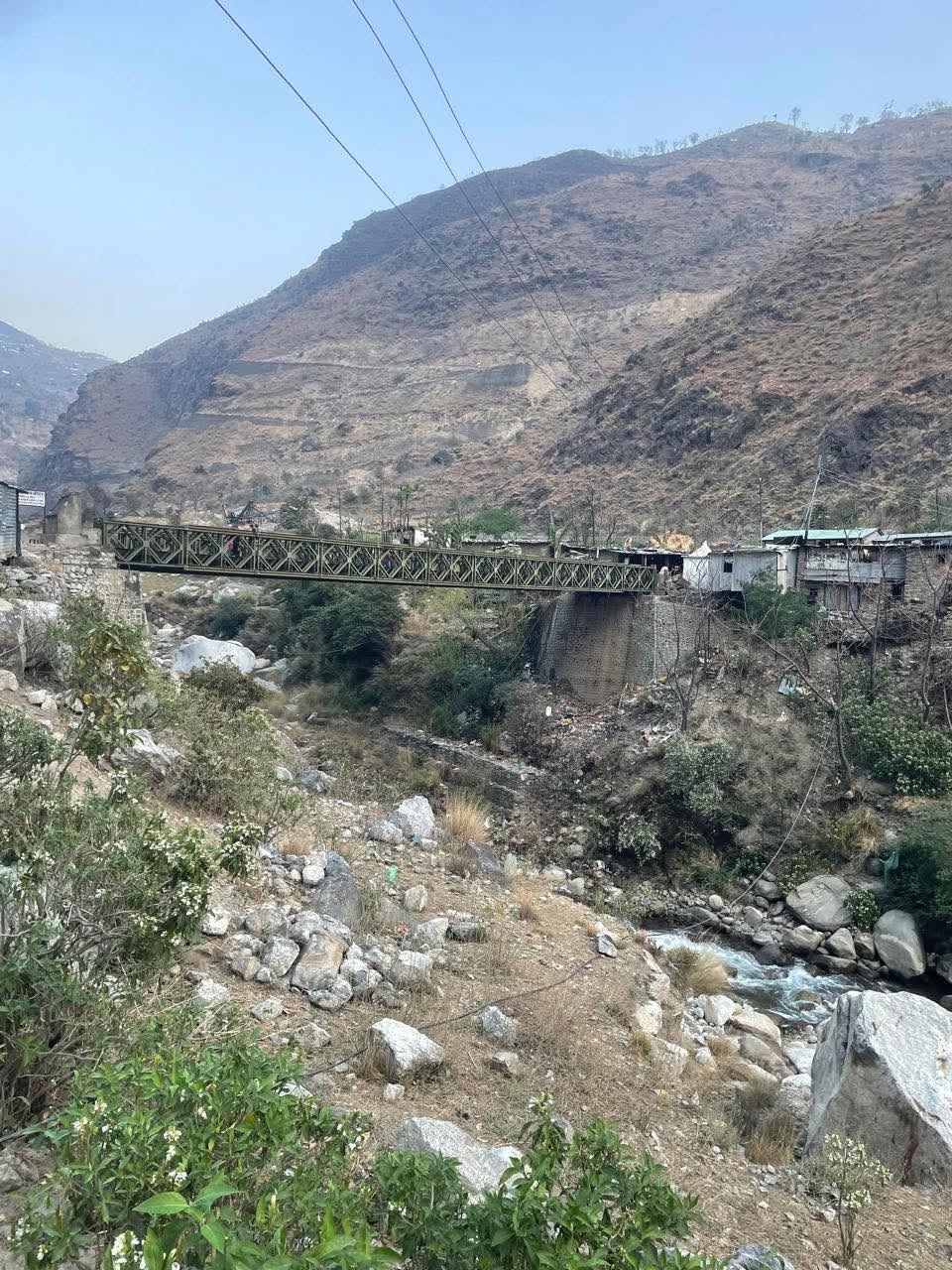 तीन वटा पुलको ठेक्का रद्द