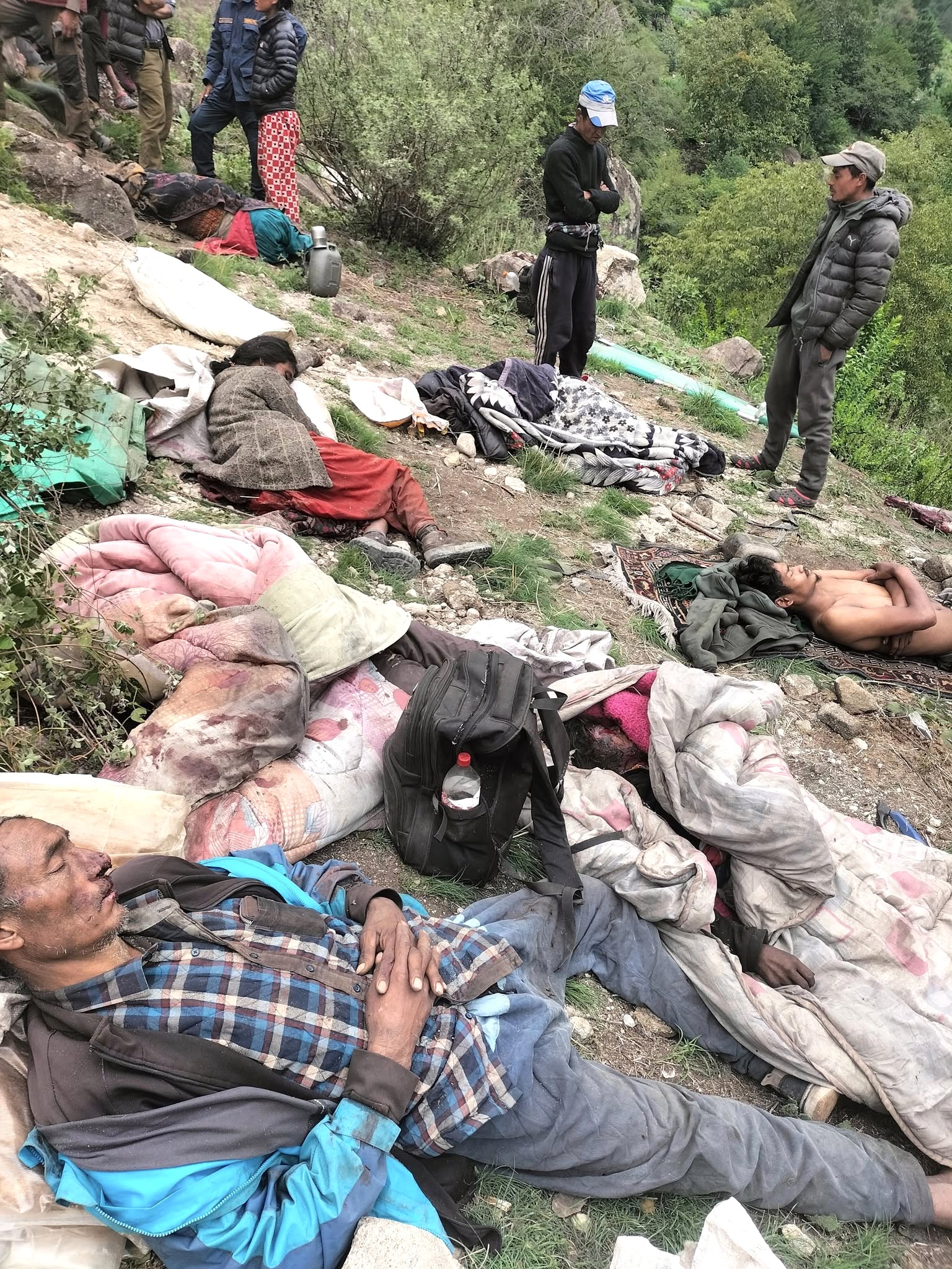 हुम्लामा ट्याक्टर दुर्घटना  एक जनाको घटनास्थलमै मृत्यु १४ जना घाइते