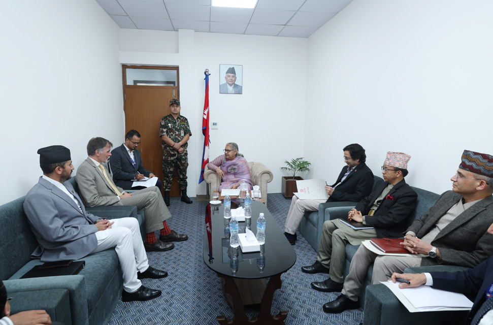 प्रधानमन्त्री कार्की र जर्मन राजदूत बीच भेटवार्ताः राहदानी छपाईको पहल गर्दिन  