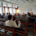 हलमा सांसदः, कार्यालयमा दाहल–नेपाल