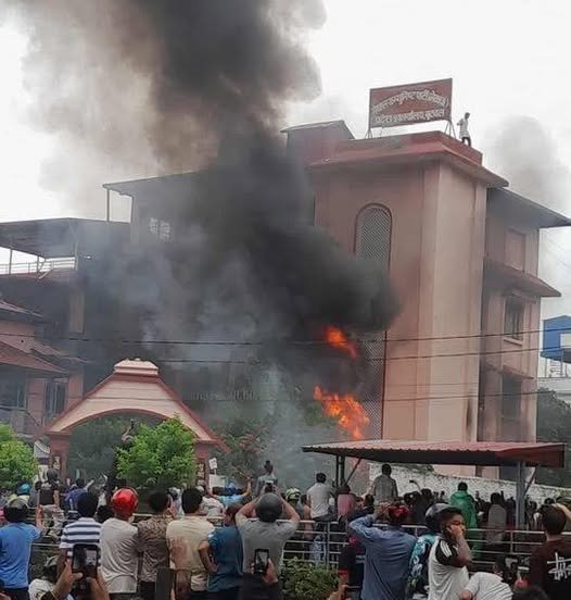 बुटवलमा एमाले पार्टी कार्यालयमा आगजनी