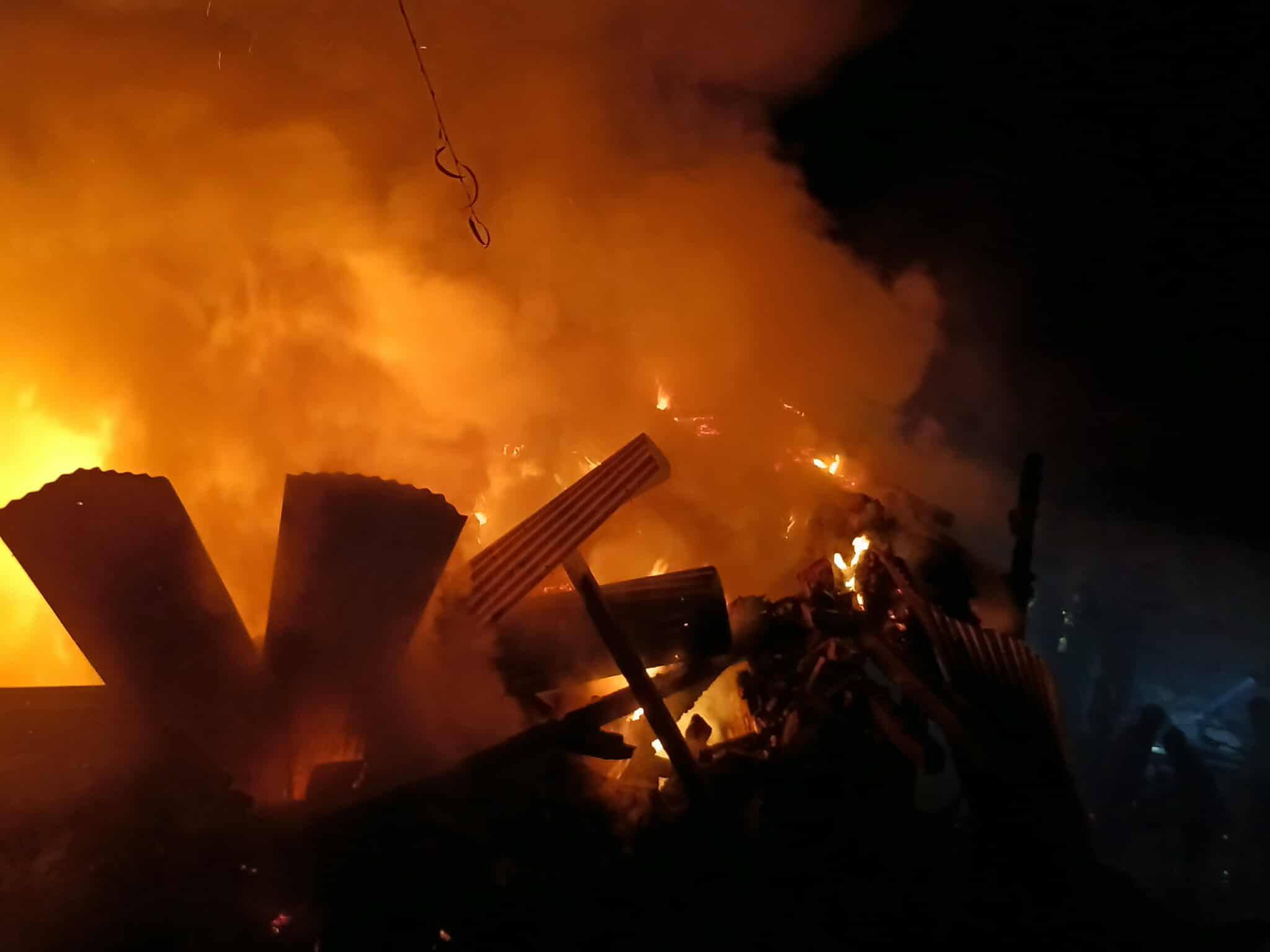 खार्पुनाथको थालीमा आगलागी २ वर्षीया बालकको मृत्यु, आमा घाइते 