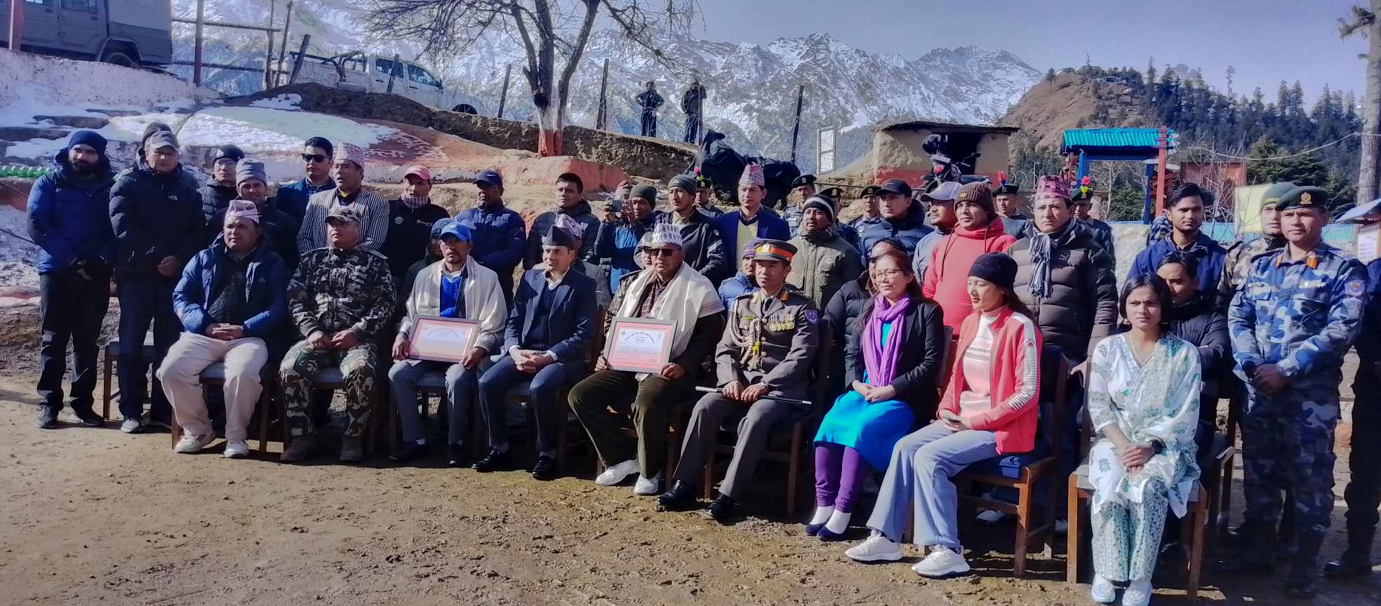 उत्कृष्ट कार्य गर्ने कार्यालय र दुई सशस्त्र प्रहरी पुरस्कृत