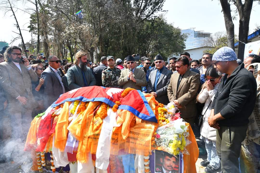 भक्तराज आचार्यलाई श्रद्वाञ्जली दिन पुगे ओली फोटोफिचर